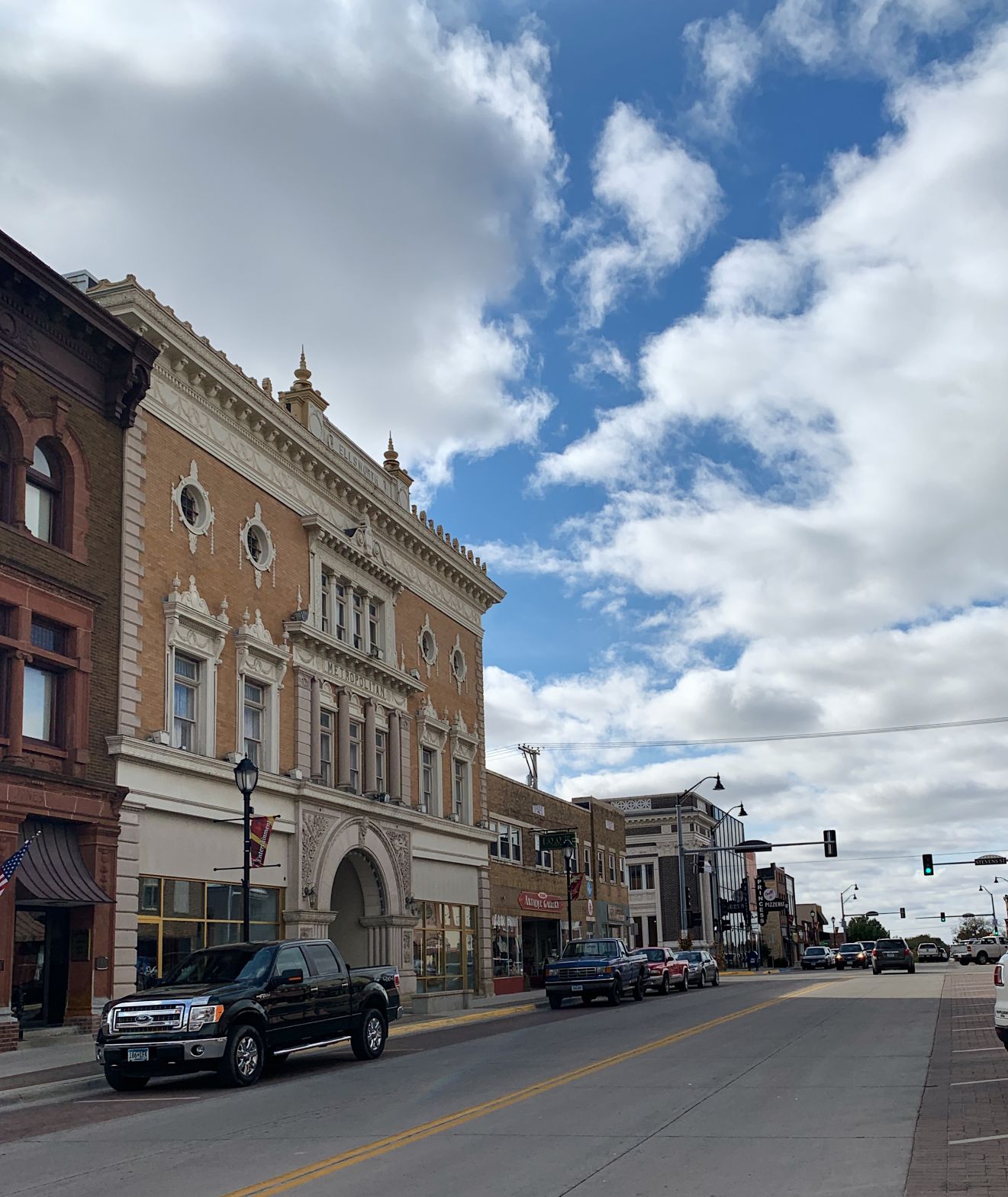 Met Theatre Downtown